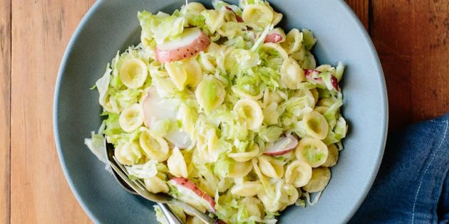 Cabbage Dishes: Pasta with cabbage, potatoes and cheese