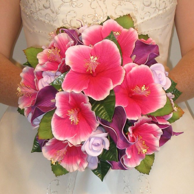 Bridal bouquet ng hibiscus na bulaklak