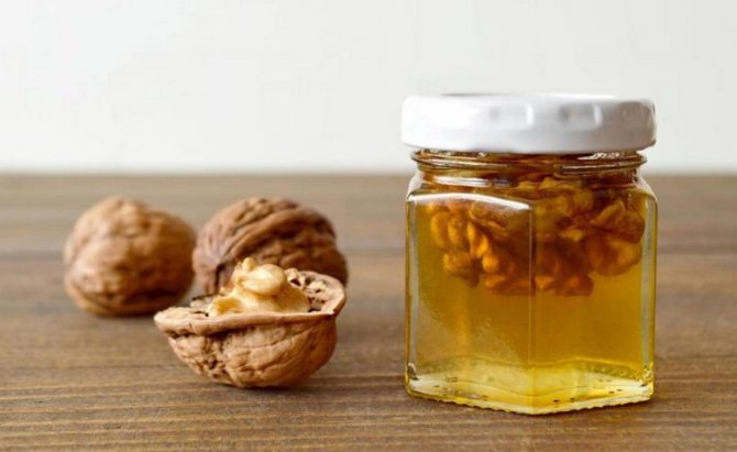 Valnötter med honung
