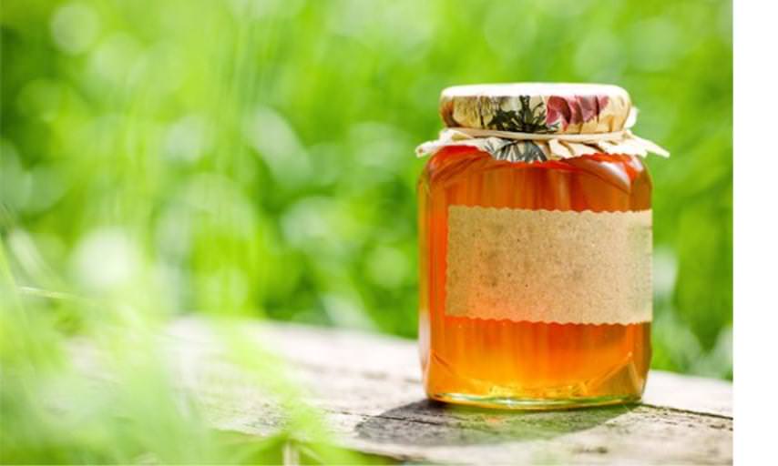 Willow honey is valued for its taste and medicinal properties.