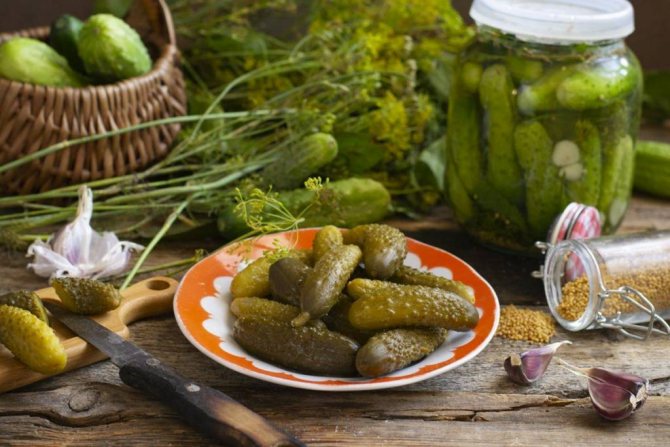 Hur man får krispiga pickles utan tomrum