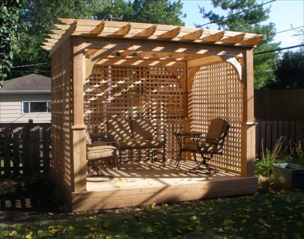 How to build a gazebo in the country with your own hands
