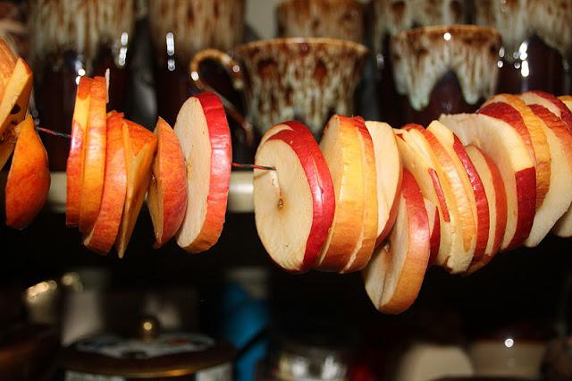 كيفية صنع سوشي التفاح