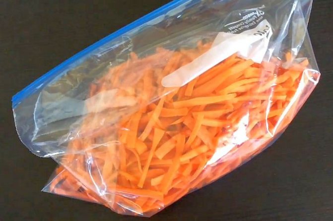 Hur man fryser morötter för vintern i frysen hemma