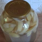 Ябълков компот за зимата с лимонена киселина