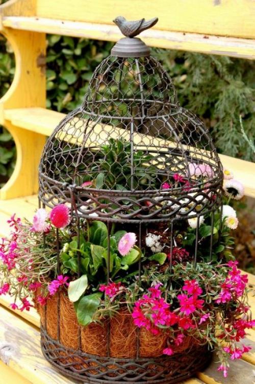 Ein wunderschöner Garten mit eigenen Händen. Mini-Blumenbeete für Ihr Lieblingssommerhaus
