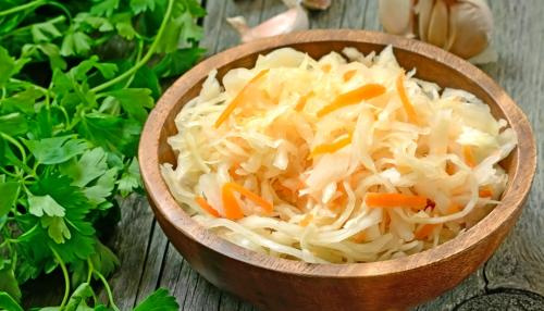 Asam kubis lembut adalah alasannya. Kenapa sauerkraut lembut?