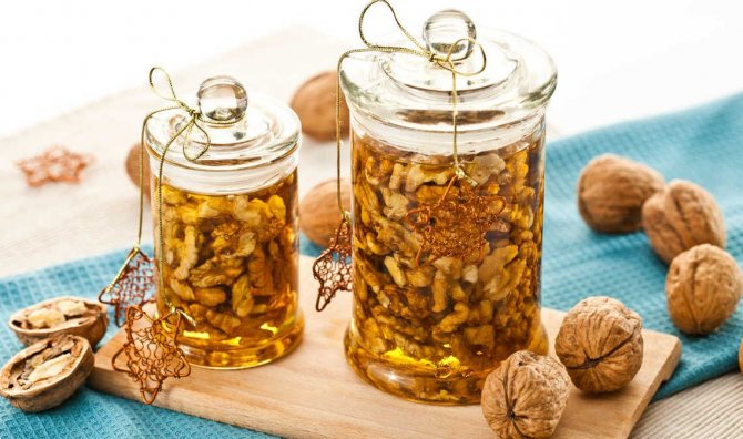 Tekstur walnut dengan madu