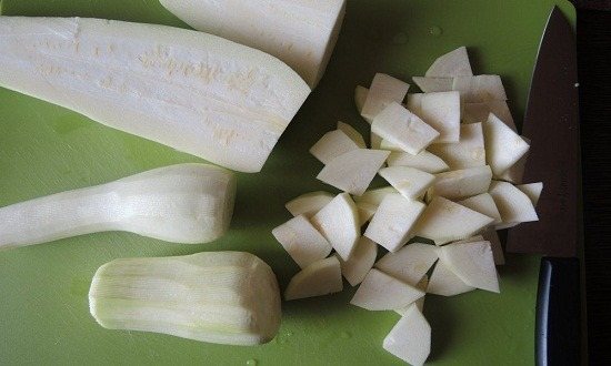 peel, cut the courgettes