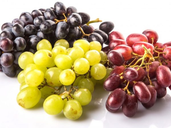 Ползите от бялото и черното грозде