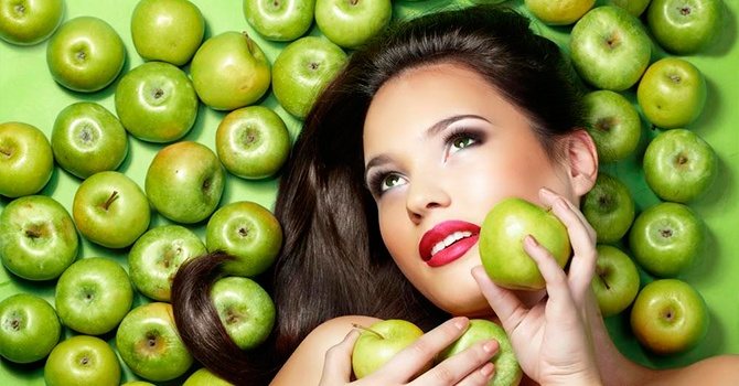 Ползите от ябълките за жените