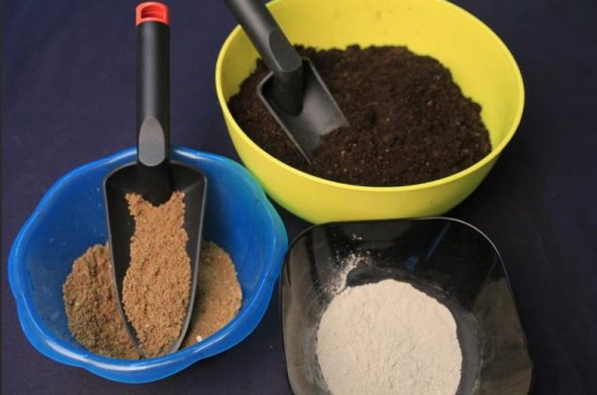 Preparation of soil mixture for transplanting