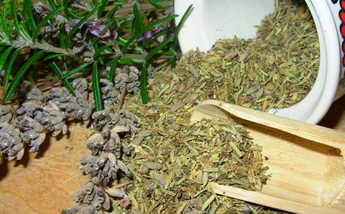 Herbal mixture with wormwood