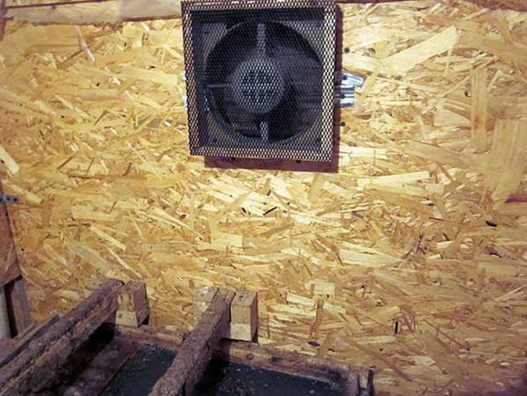 Ventilation in the chicken coop